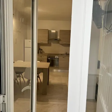 Urban Flat-timesrl * باري